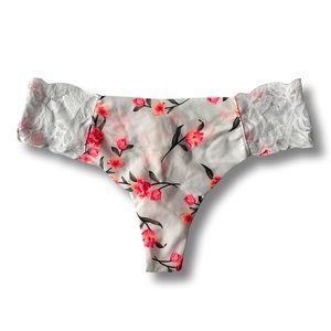 PINK Victoria’s Secret floral print thong (S)
